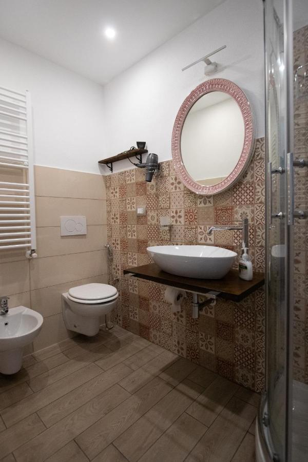 Bed and Breakfast Un Posto Al Sole Molino Nuovo  Exterior foto