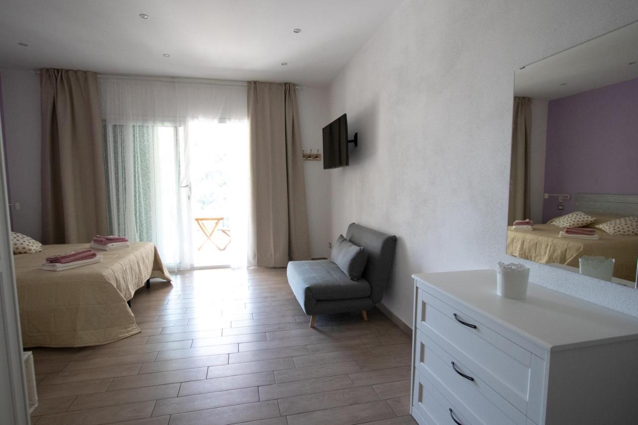 Bed and Breakfast Un Posto Al Sole Molino Nuovo  Exterior foto