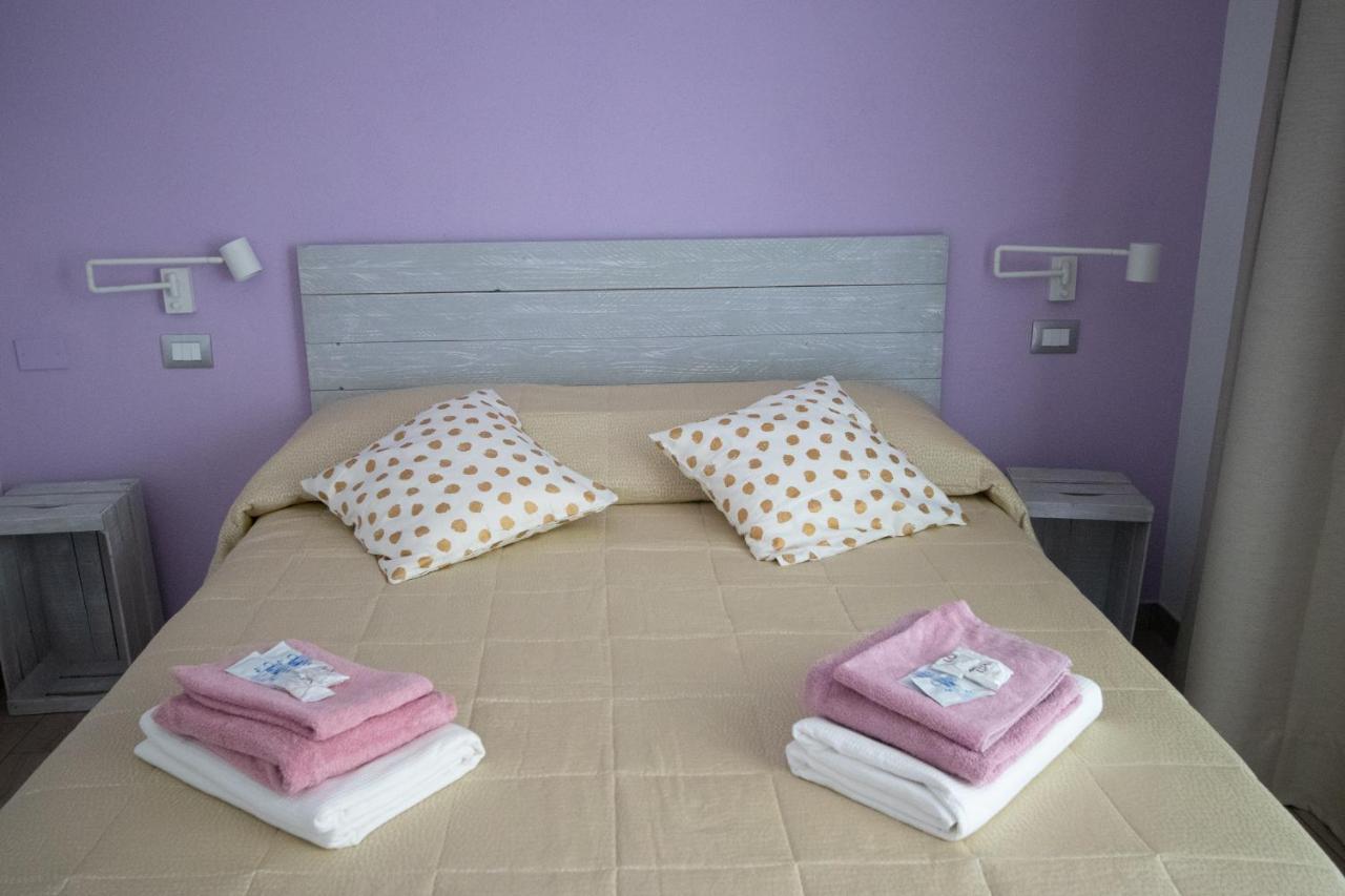 Bed and Breakfast Un Posto Al Sole Molino Nuovo  Exterior foto